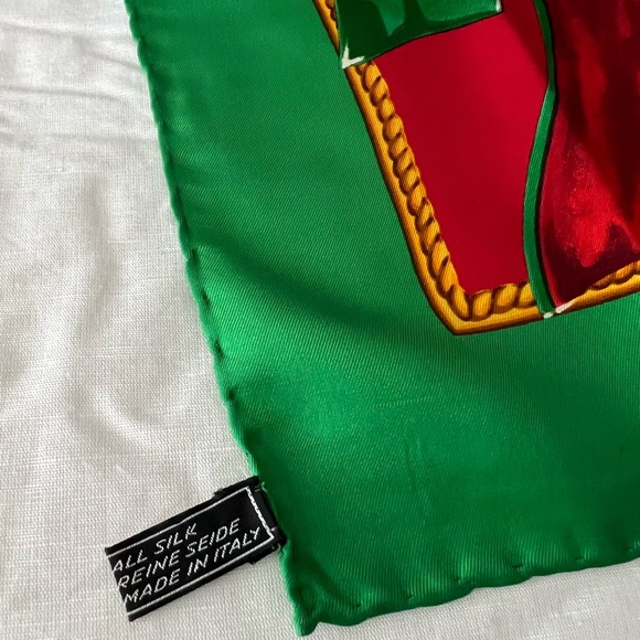 CELINE EQUESTRIAN COCKADES GREEN SILK SCARF - Vintage - Picture 3 of 7